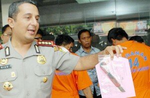 F-KAPOLRES, BB DAN TSK KASUS PEMBUNUGAN SUAMI ISTERI-EKY F SATELITNEWS