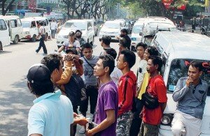 f-aksi demo sopir protes lippo ubah jalur-uis satelitnews