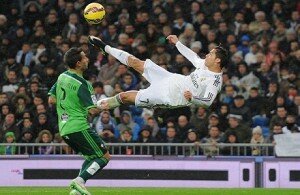 f-ronaldo_salto-ist jpnn