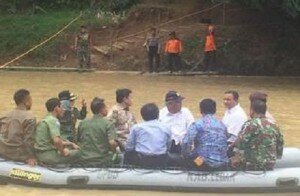 HL MENTERI JEMBATAN PUTUS