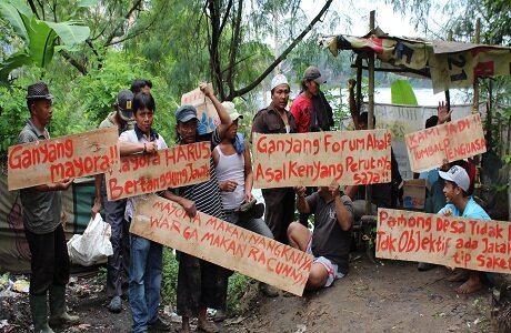 Warga Bitung Jaya Tutul Saluran Limbah