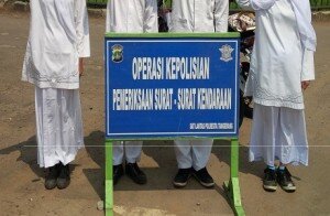 5-HL--Foto Anak Sekolah Terjaring Razia